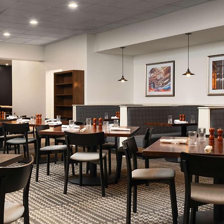Doubletree By Hilton Pittsburgh Airport Otel Moon Township Dış mekan fotoğraf