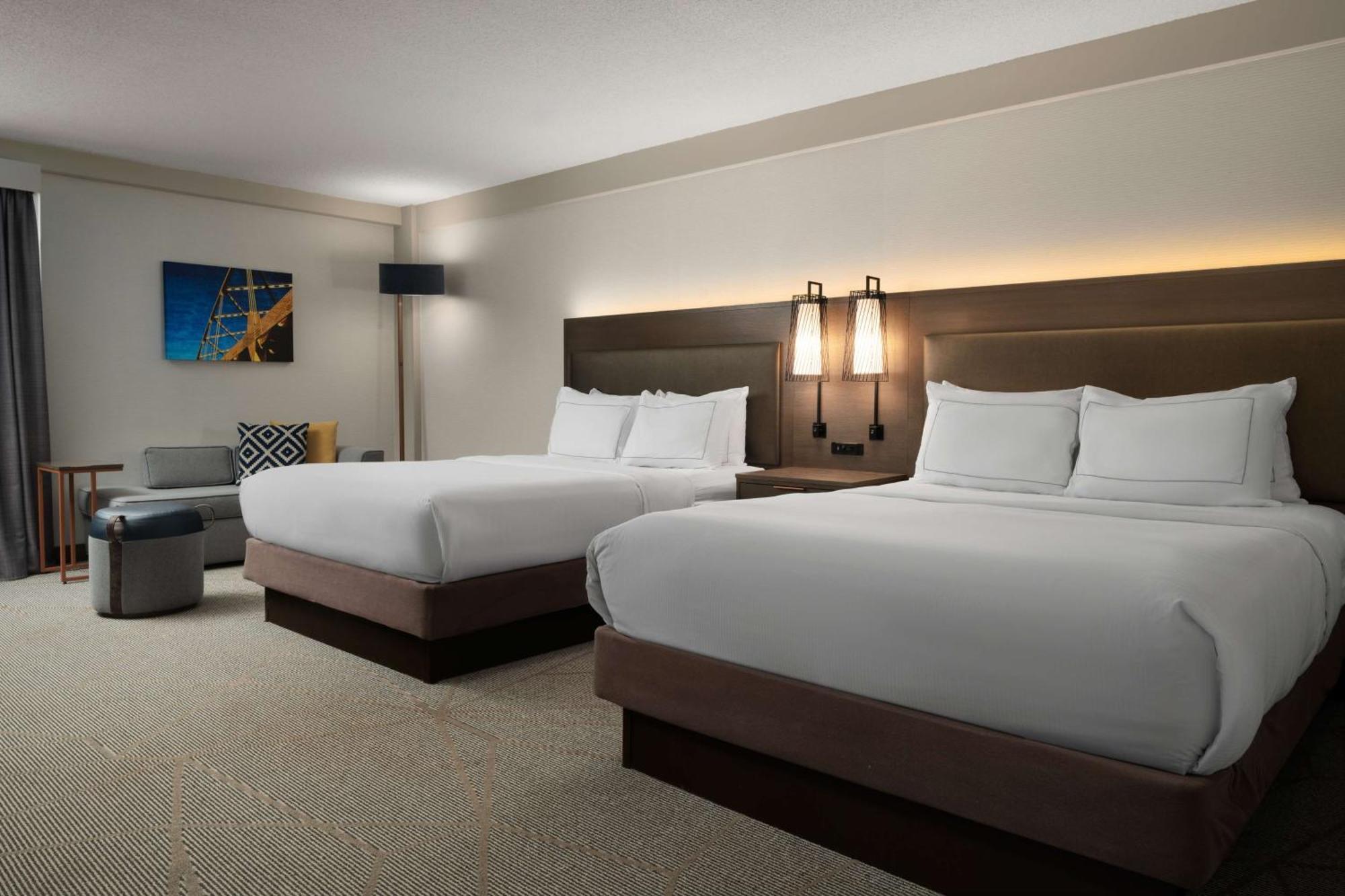 Doubletree By Hilton Pittsburgh Airport Otel Moon Township Dış mekan fotoğraf