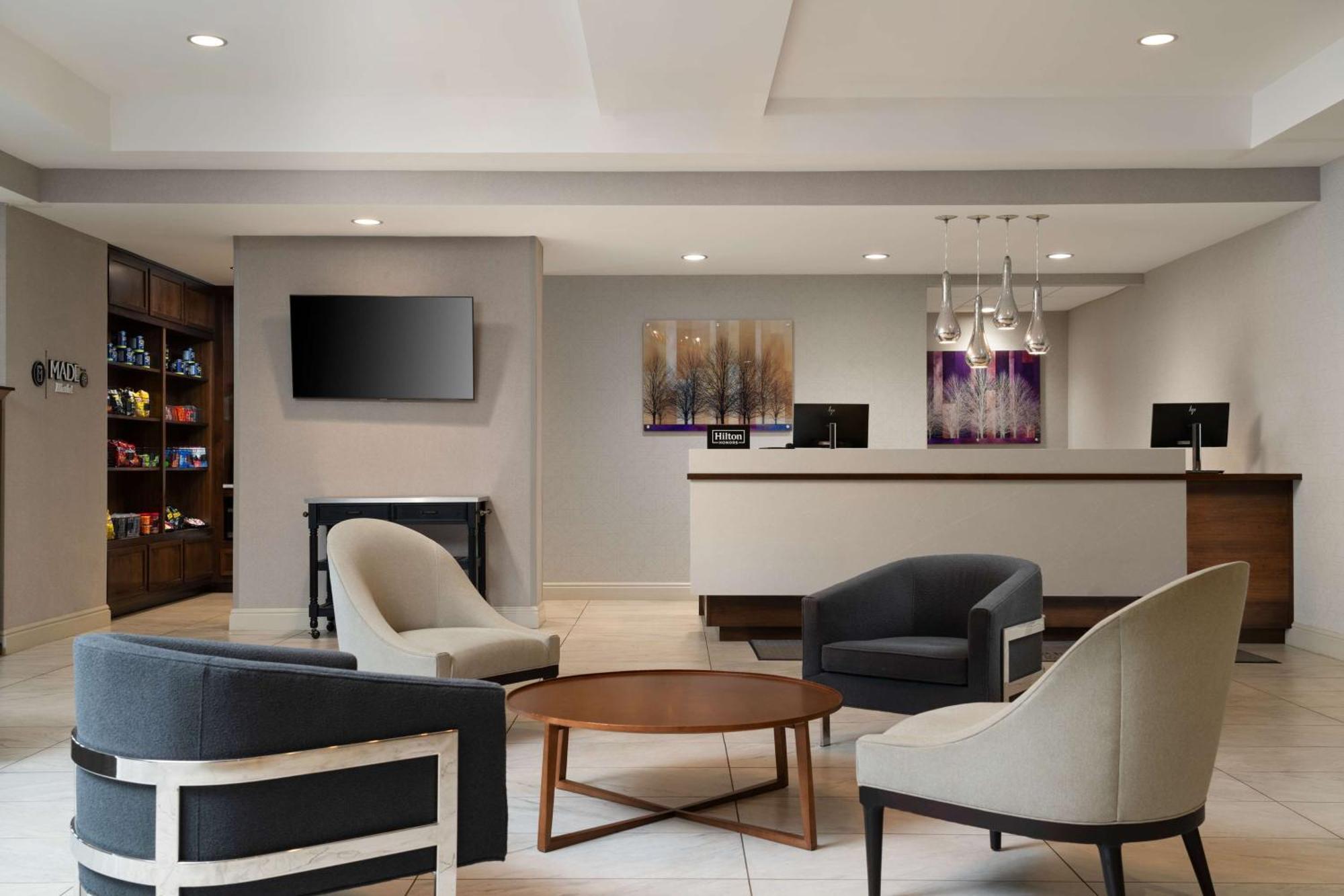 Doubletree By Hilton Pittsburgh Airport Otel Moon Township Dış mekan fotoğraf