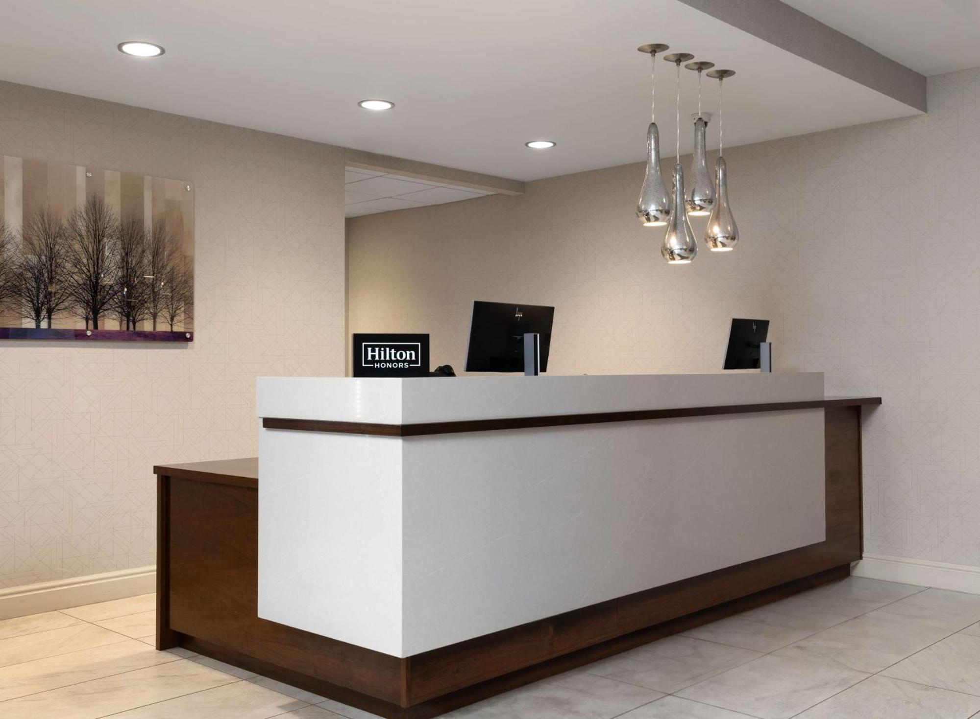 Doubletree By Hilton Pittsburgh Airport Otel Moon Township Dış mekan fotoğraf